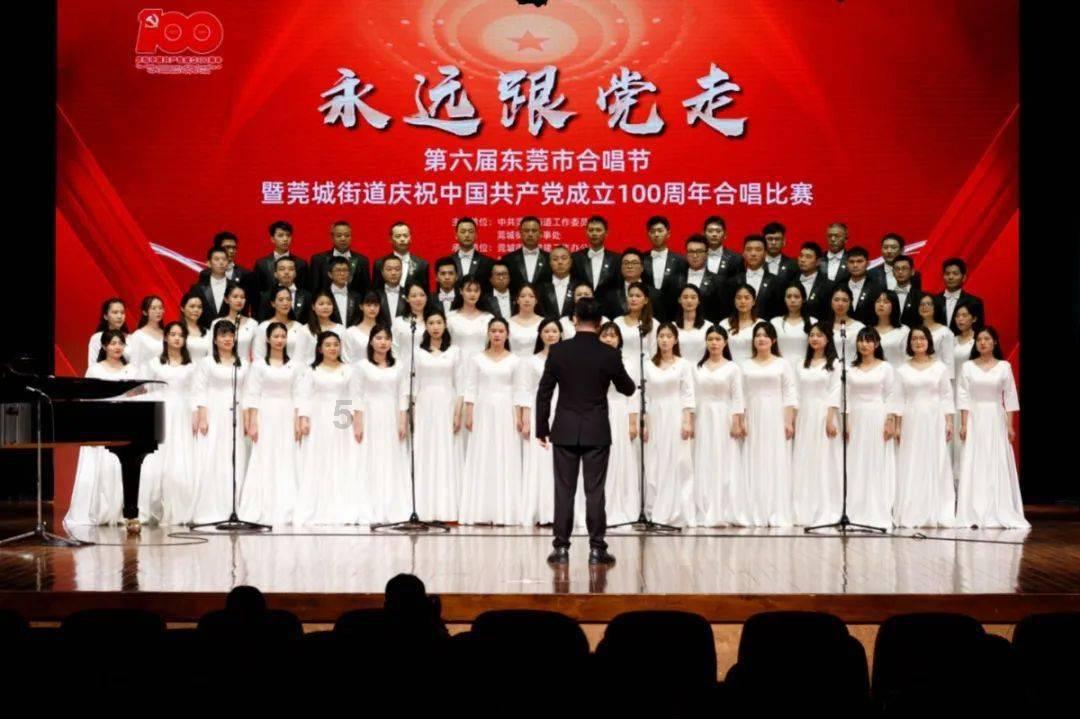 以伊朗现在的军事实力，大家觉得能用饱和攻击方式炸沉美国航母吗？游戏画面